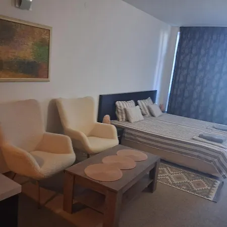 студио за в сарафово Apartament